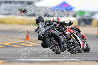 media/Jan-15-2023-SoCal Trackdays (Sun) [[c1237a034a]]/Turn 2 Set 2 (1155am)/